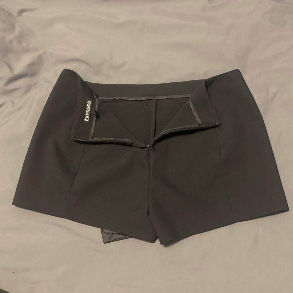 Express Skort - Picture 4 of 5